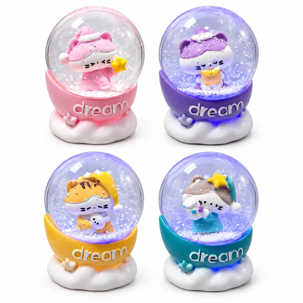 Küçük Boy Işıklı Kar Küresi 10 Cm